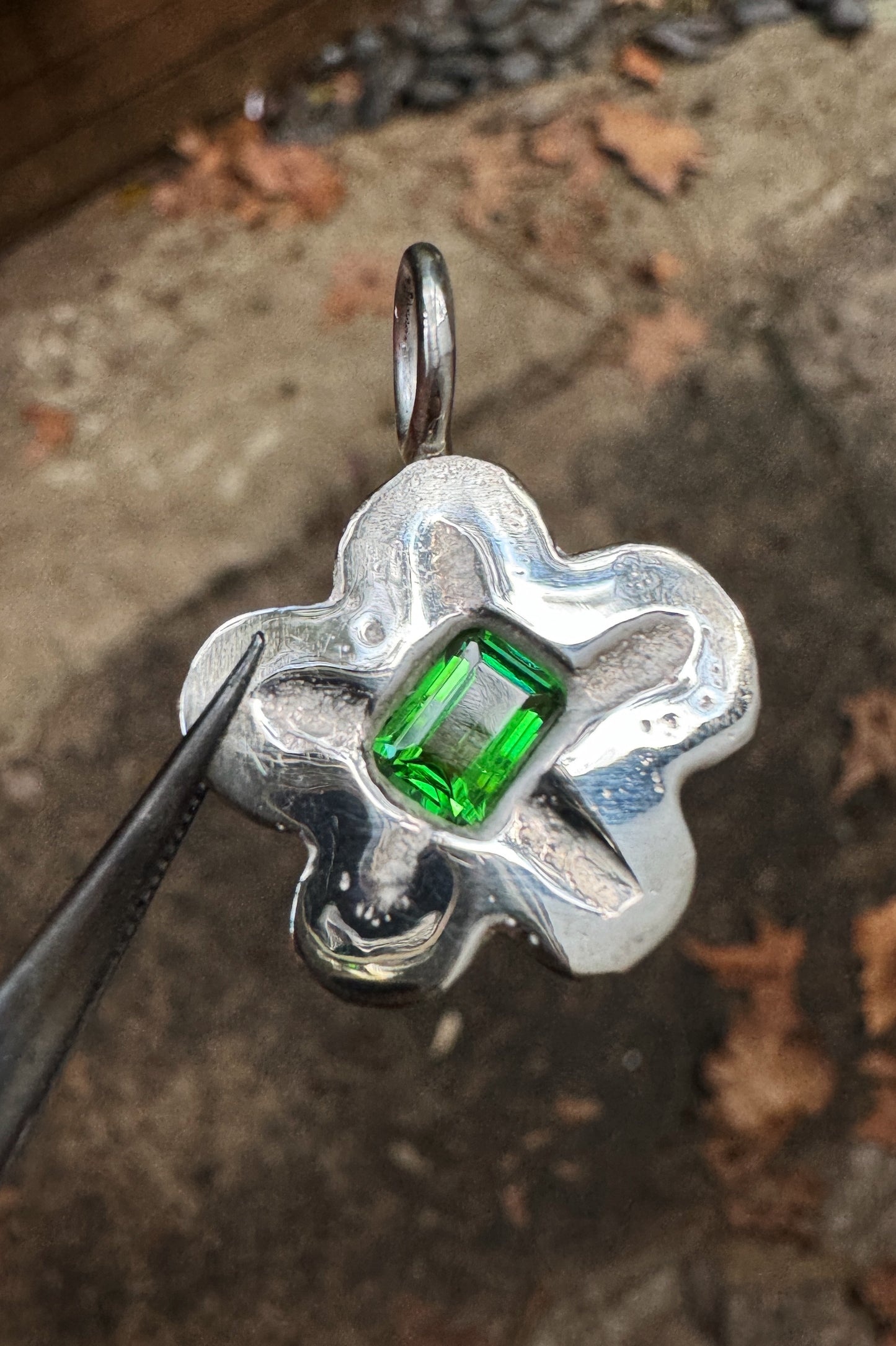 green flower pendant (made to order)