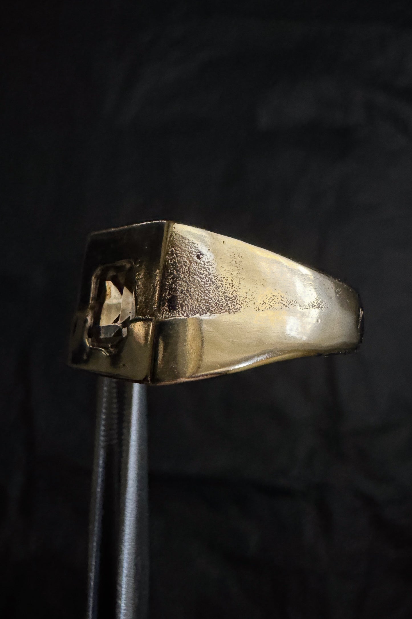 9ct gold sid signet