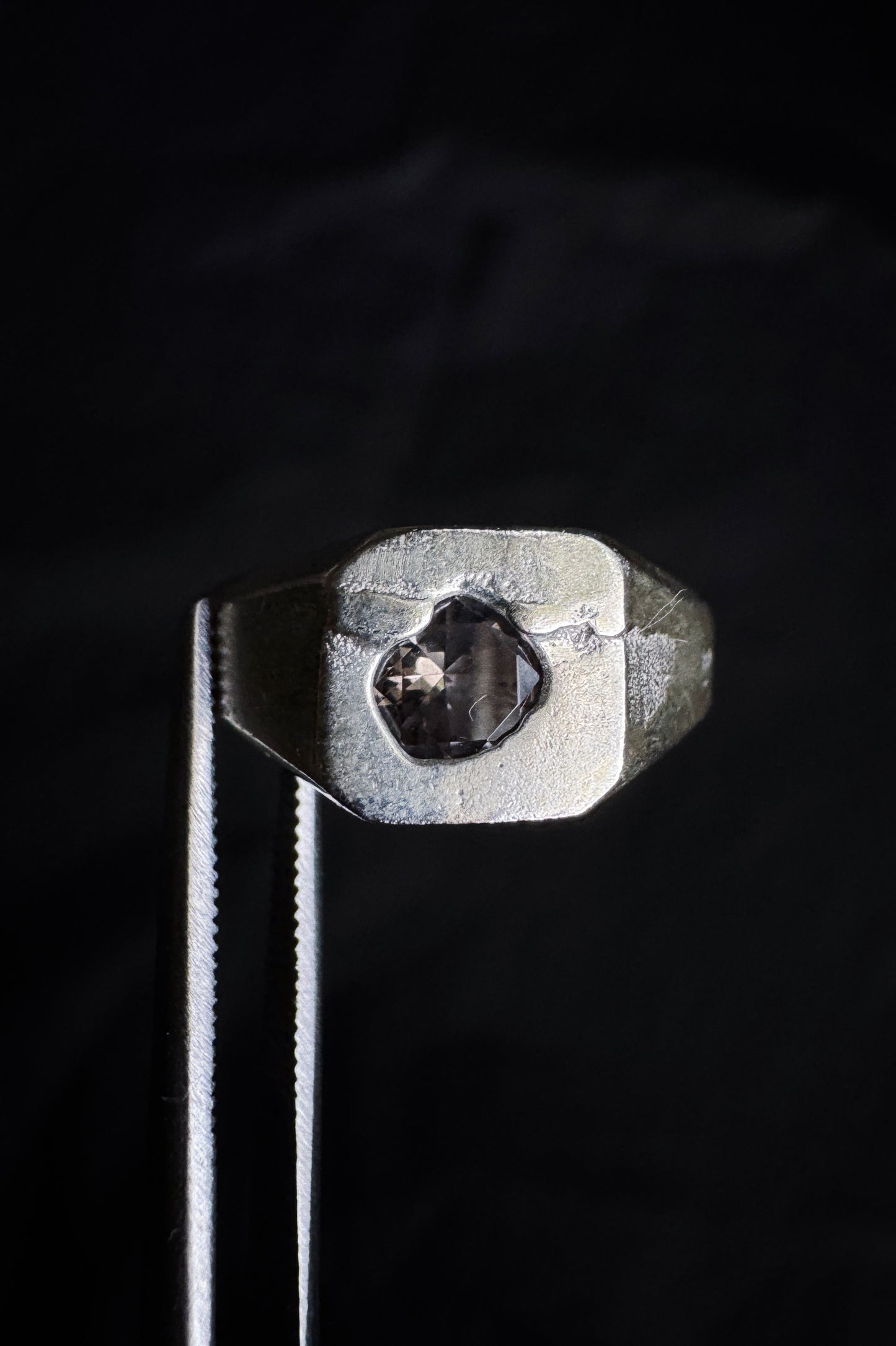 ready to ship / size J