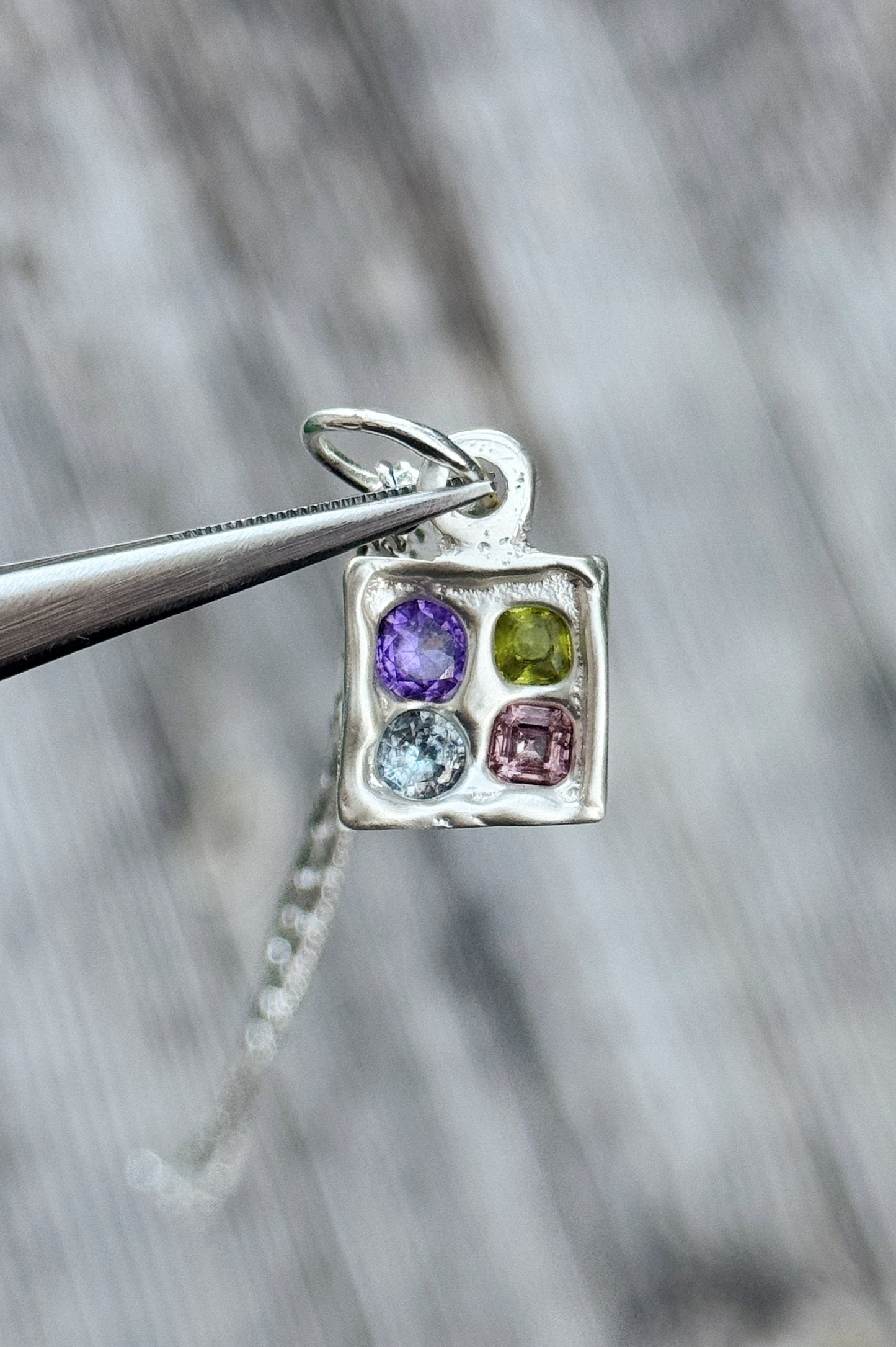 ready to ship / frame pendant 45cm
