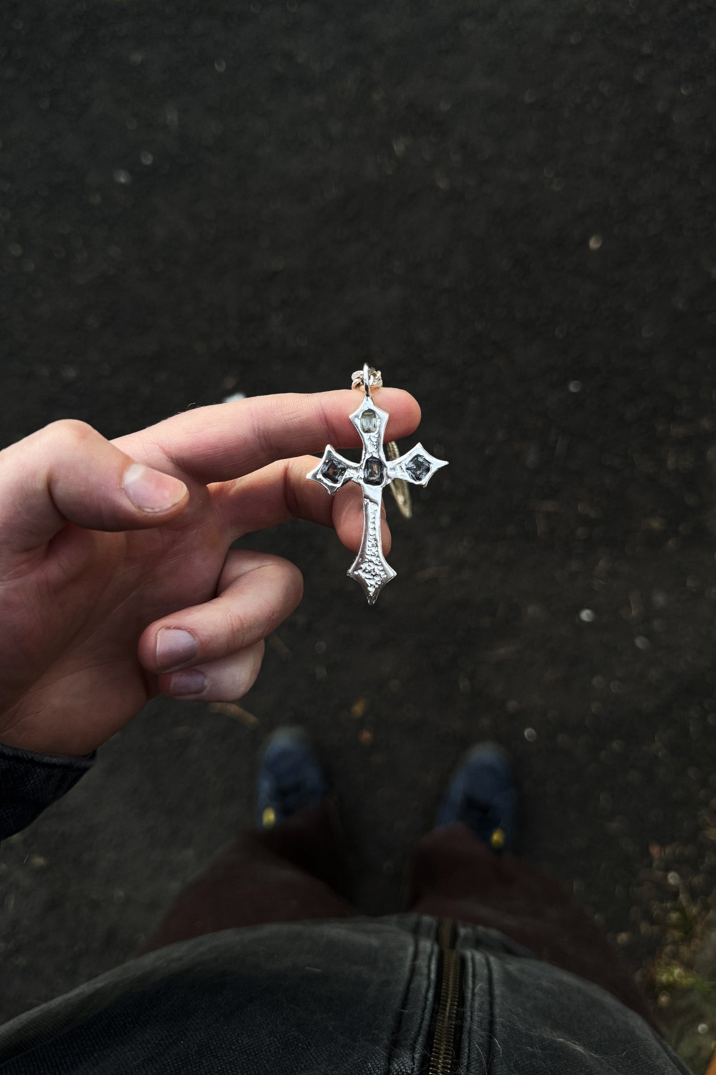 mono melody cross pendant