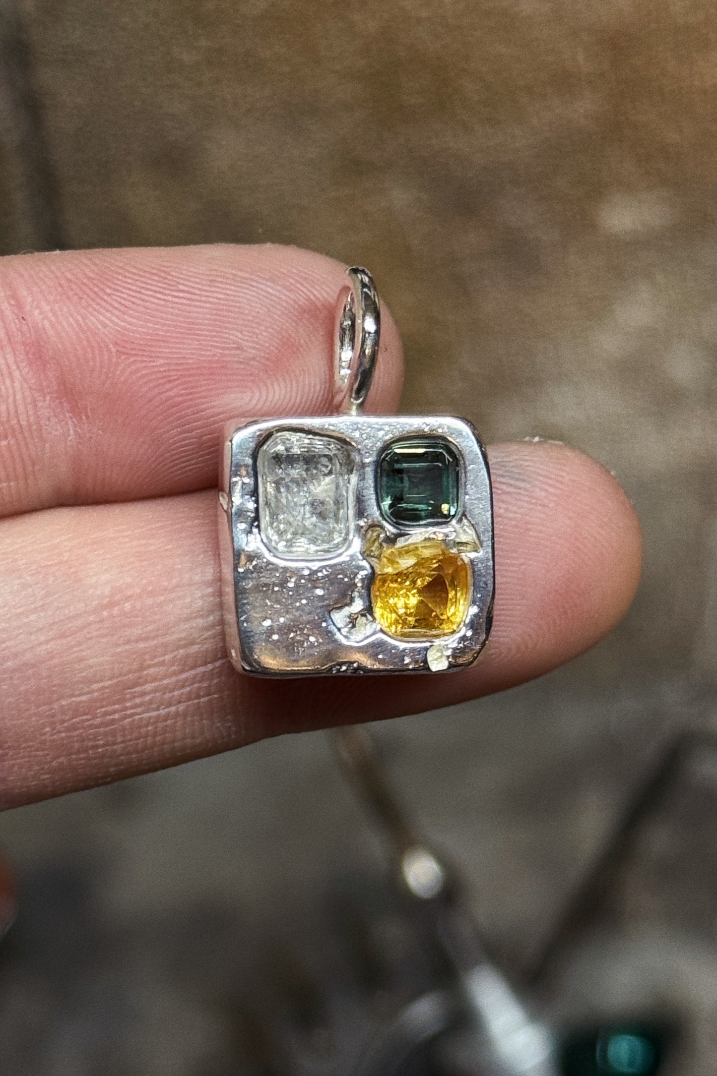one-off / trio pendant