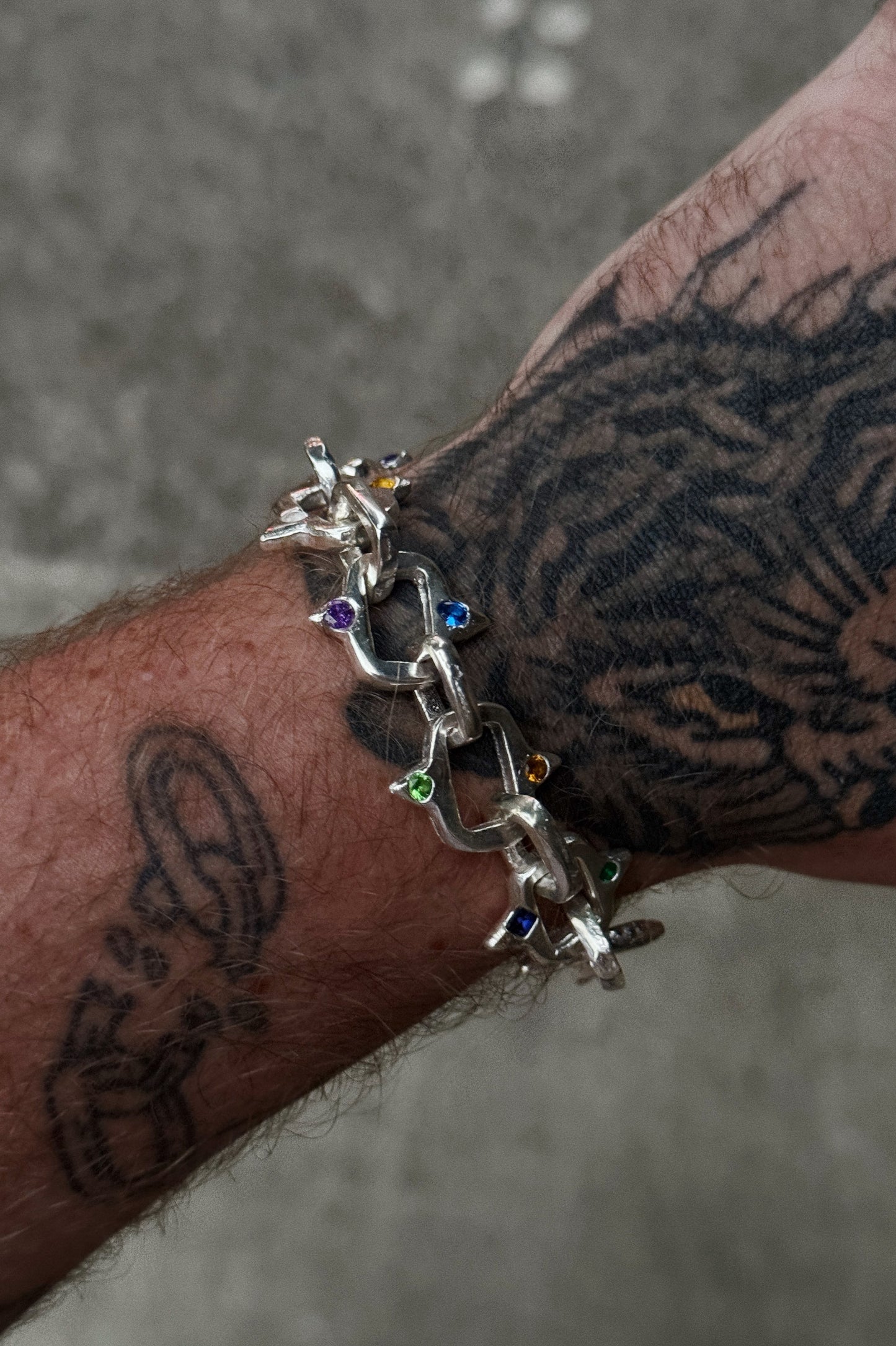 ready to ship / spiked chain bracelet