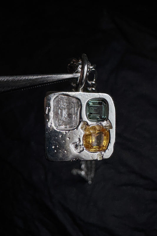 one-off / trio pendant