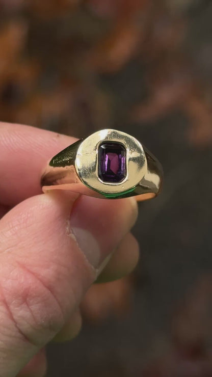 9ct gold purple ring